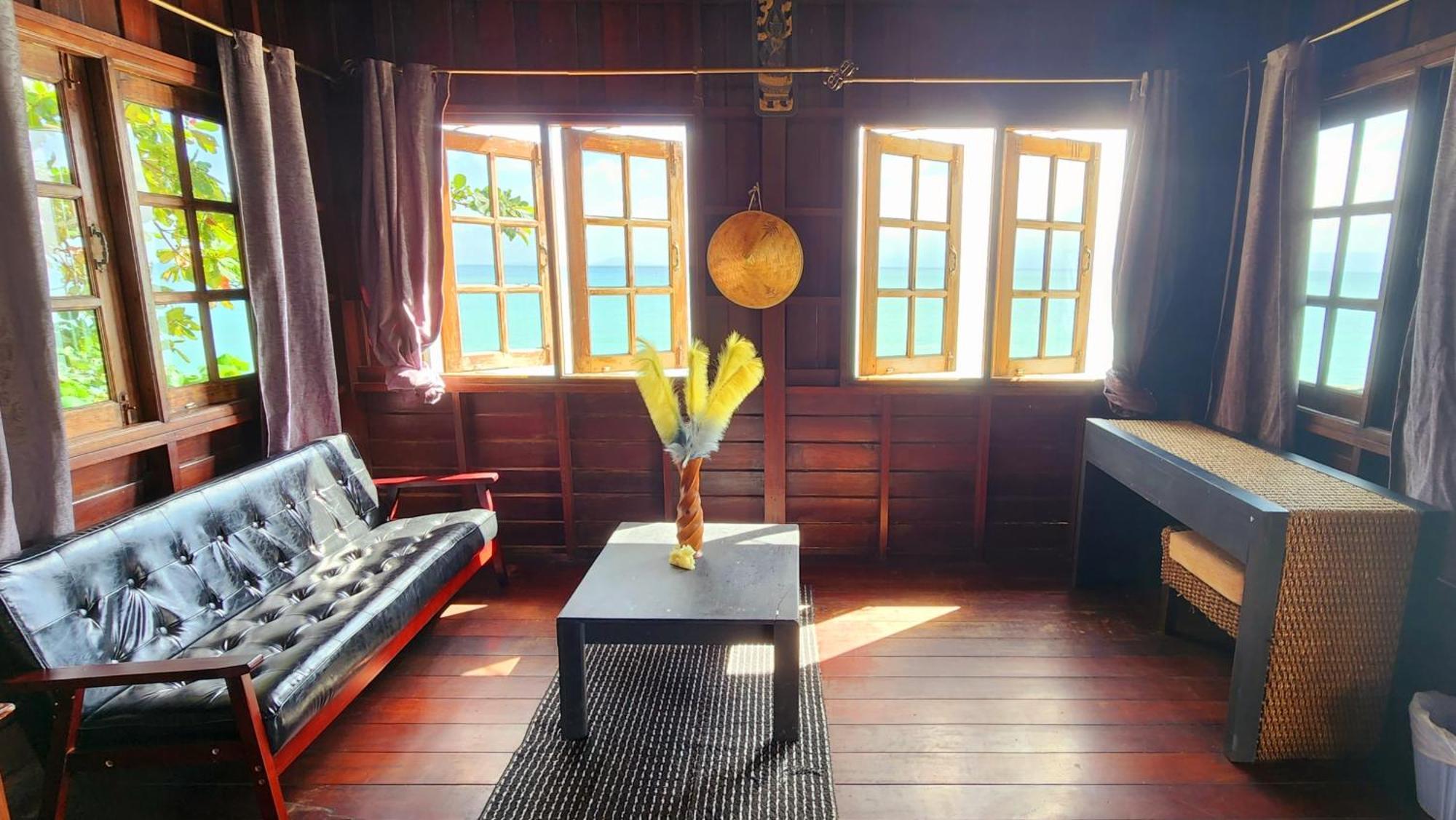 Islandlife Bungalows トンサラ 部屋 写真